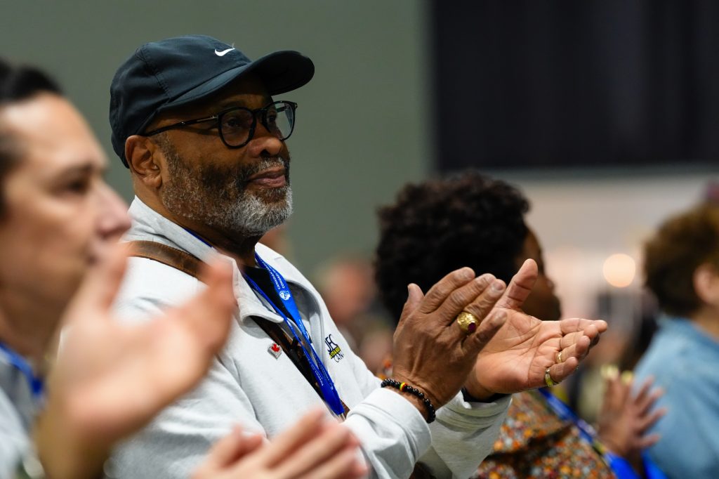 UFCW delegates applaud