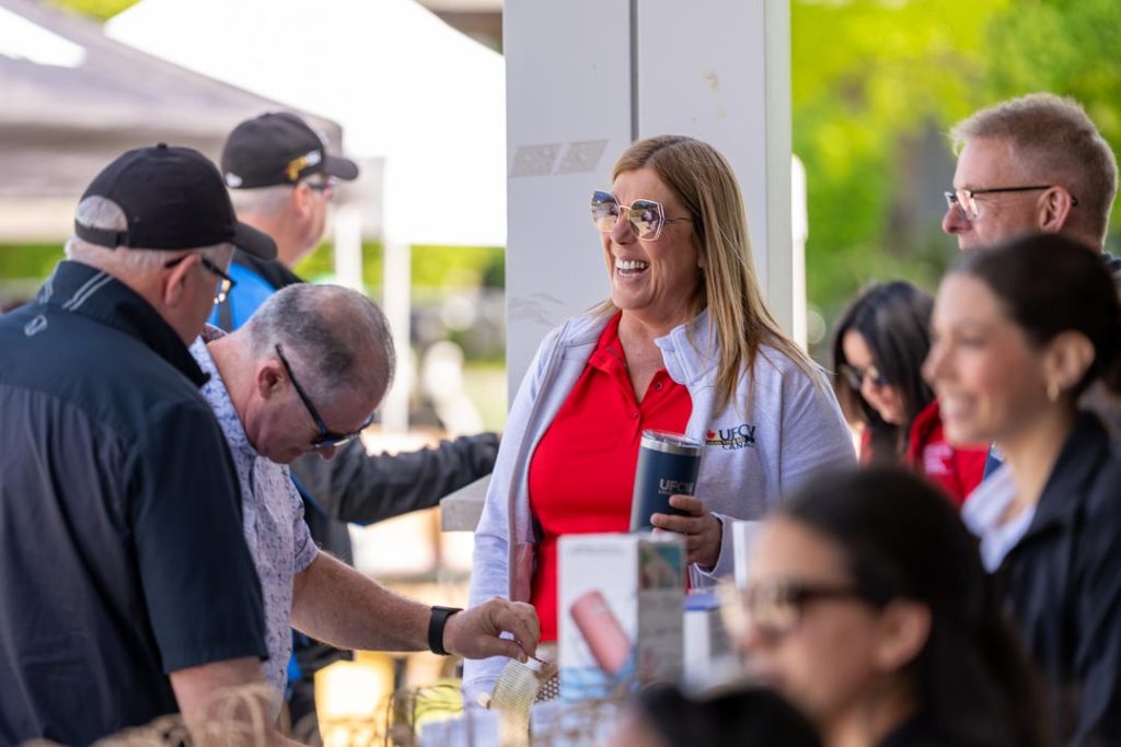 UFCW 175 President Kelly Tosato mingles with members at the UFCW Locals 175 & 633 Golf Tourmament